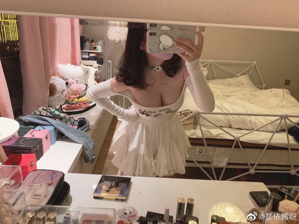 图片[1]-是依酱吖 – NO.003 日常 [180P]-XikXak